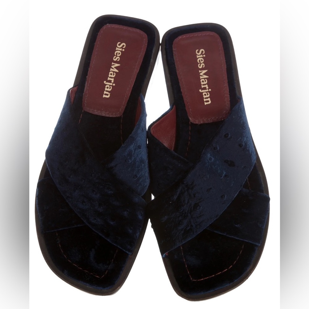 SEIS MARJAN Navy Blue Velvet Slide Sandals. Size 7.5